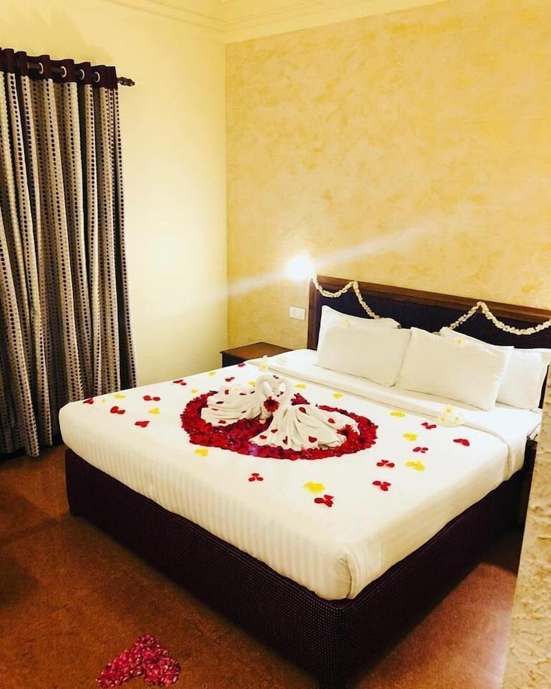 Quality Airport Hotels Nedumbassery Buitenkant foto