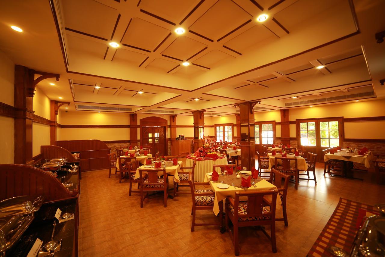 Quality Airport Hotels Nedumbassery Buitenkant foto