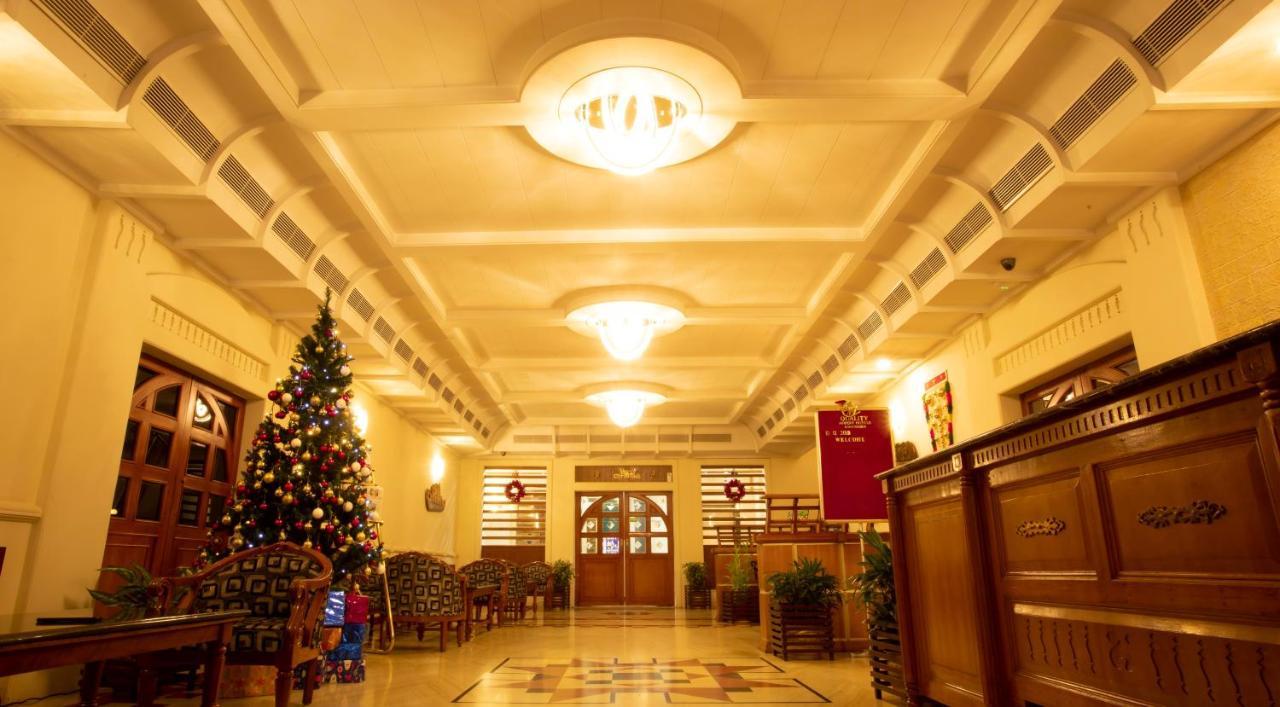 Quality Airport Hotels Nedumbassery Buitenkant foto