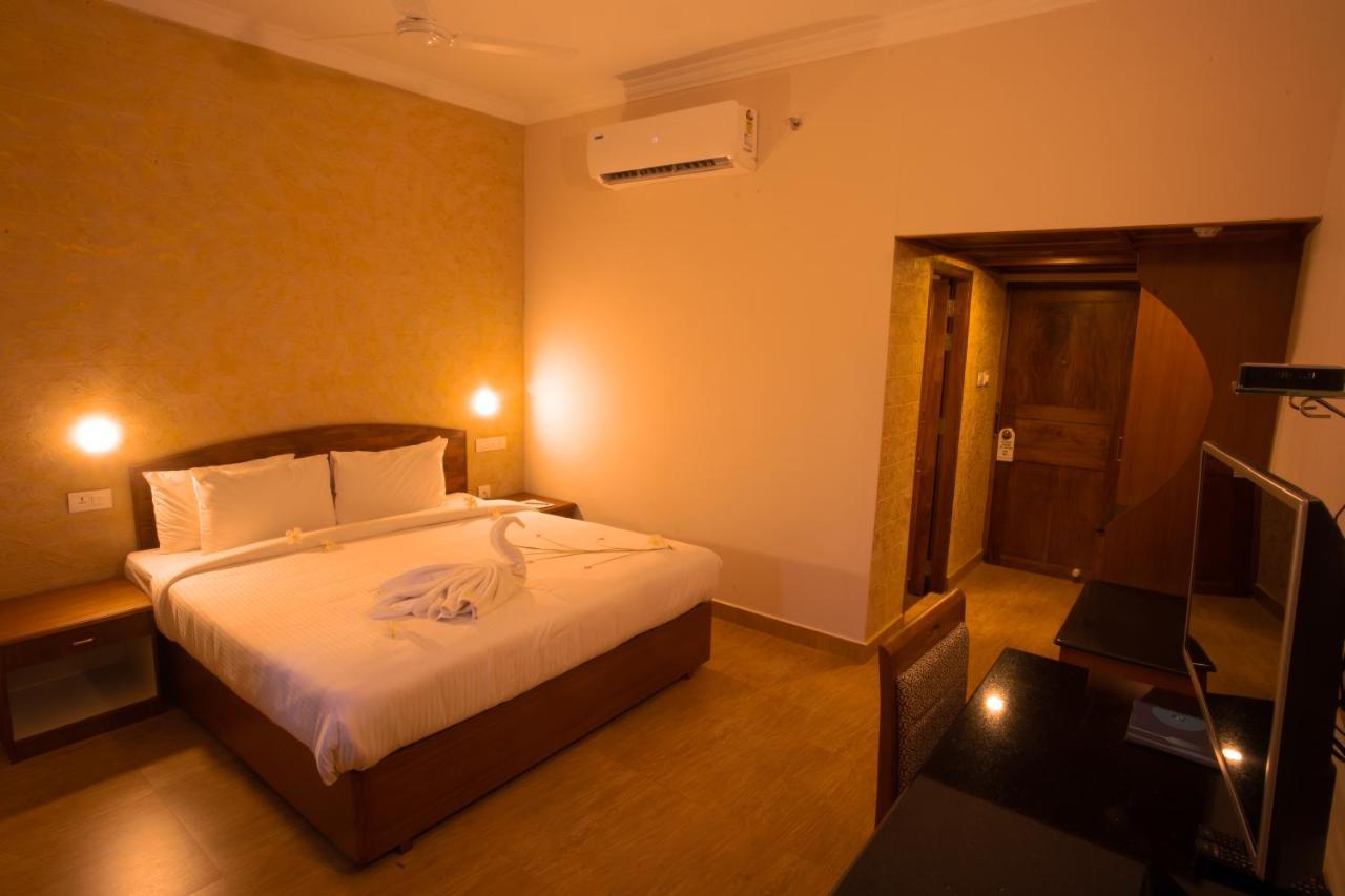 Quality Airport Hotels Nedumbassery Buitenkant foto