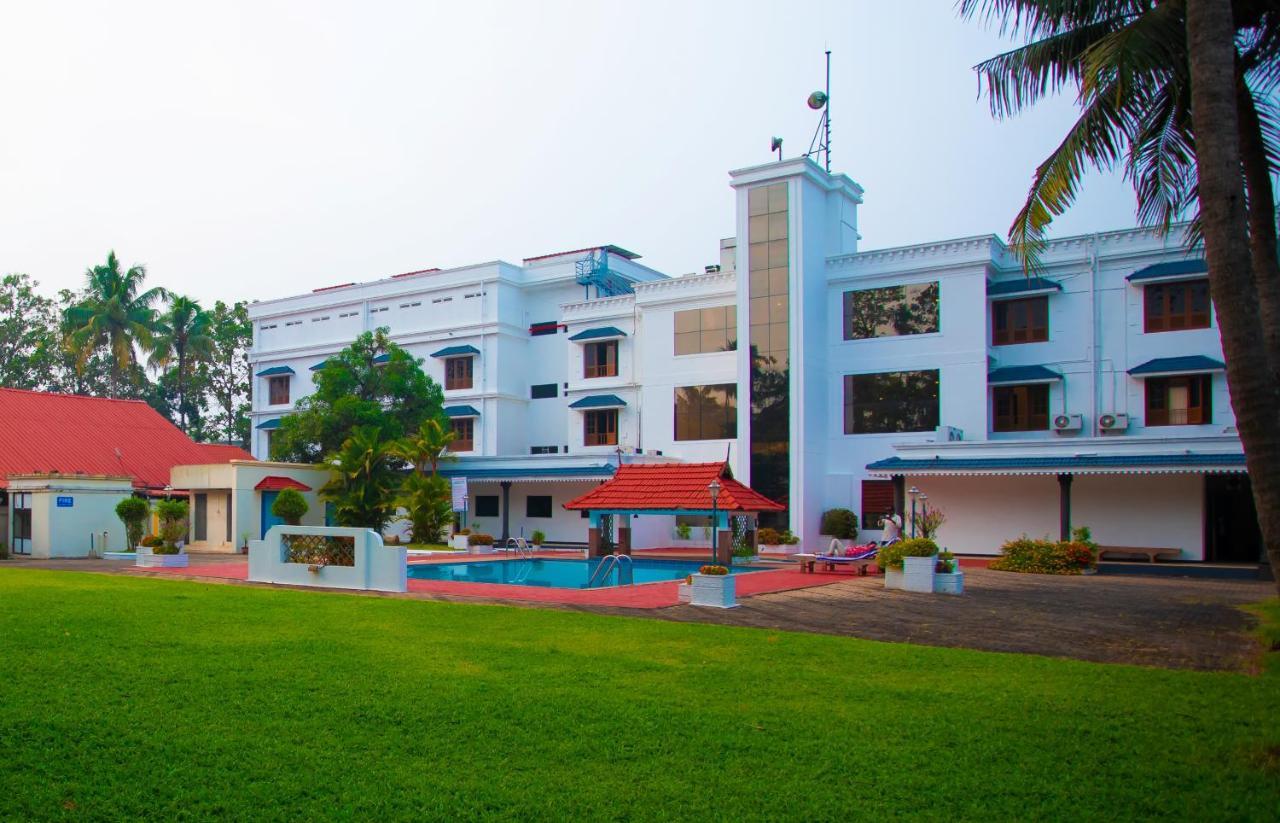 Quality Airport Hotels Nedumbassery Buitenkant foto