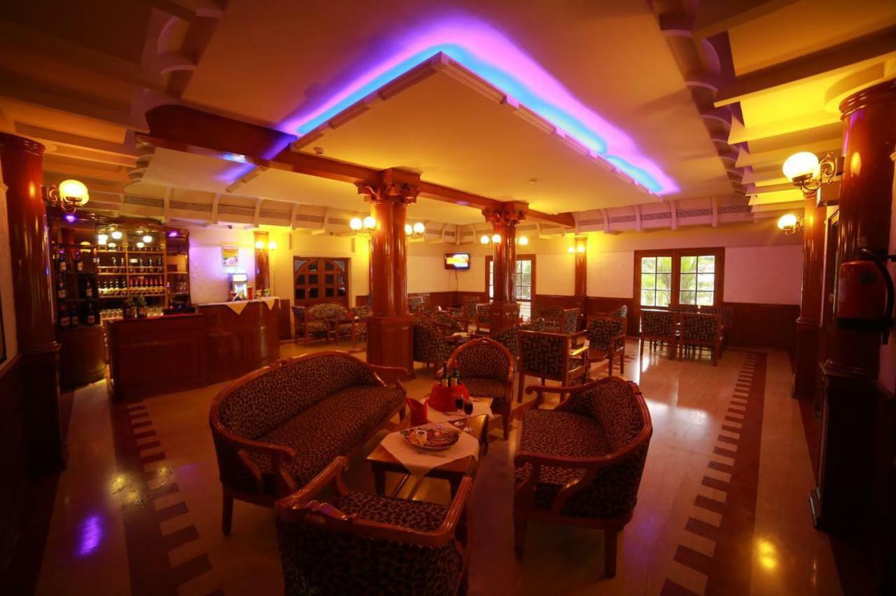 Quality Airport Hotels Nedumbassery Buitenkant foto